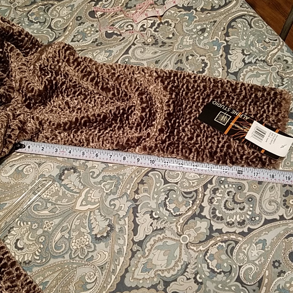 Alpine Studio Coat - Picture 11 of 13